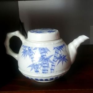 Japanese 3 piece tea pot, creamer, sugar bowl